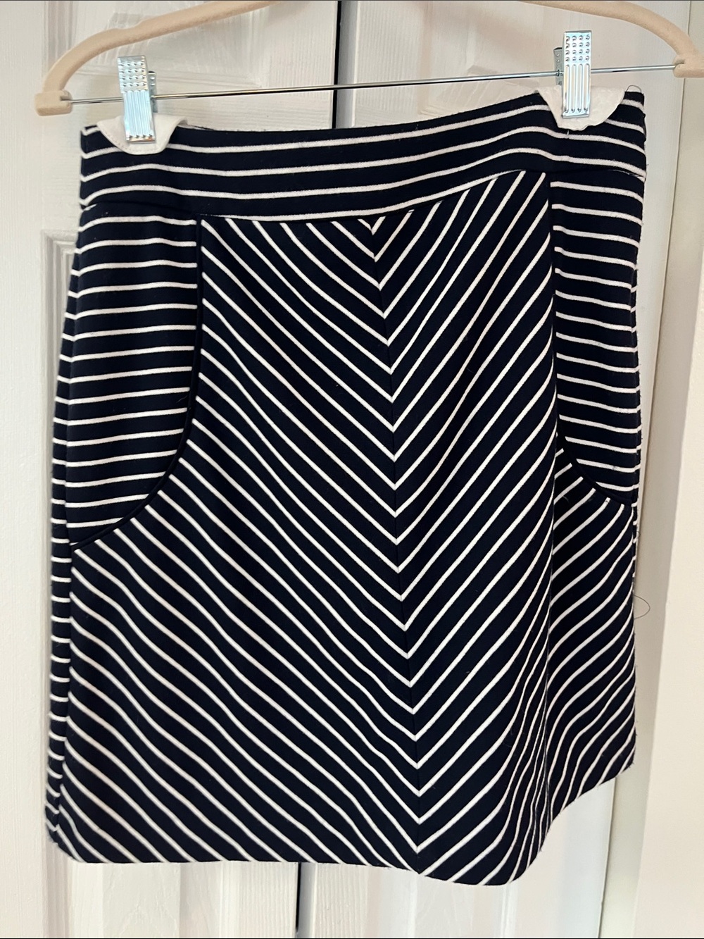 Sandro Navy and White Chevron Striped A-Line Skirt size 6, never worn